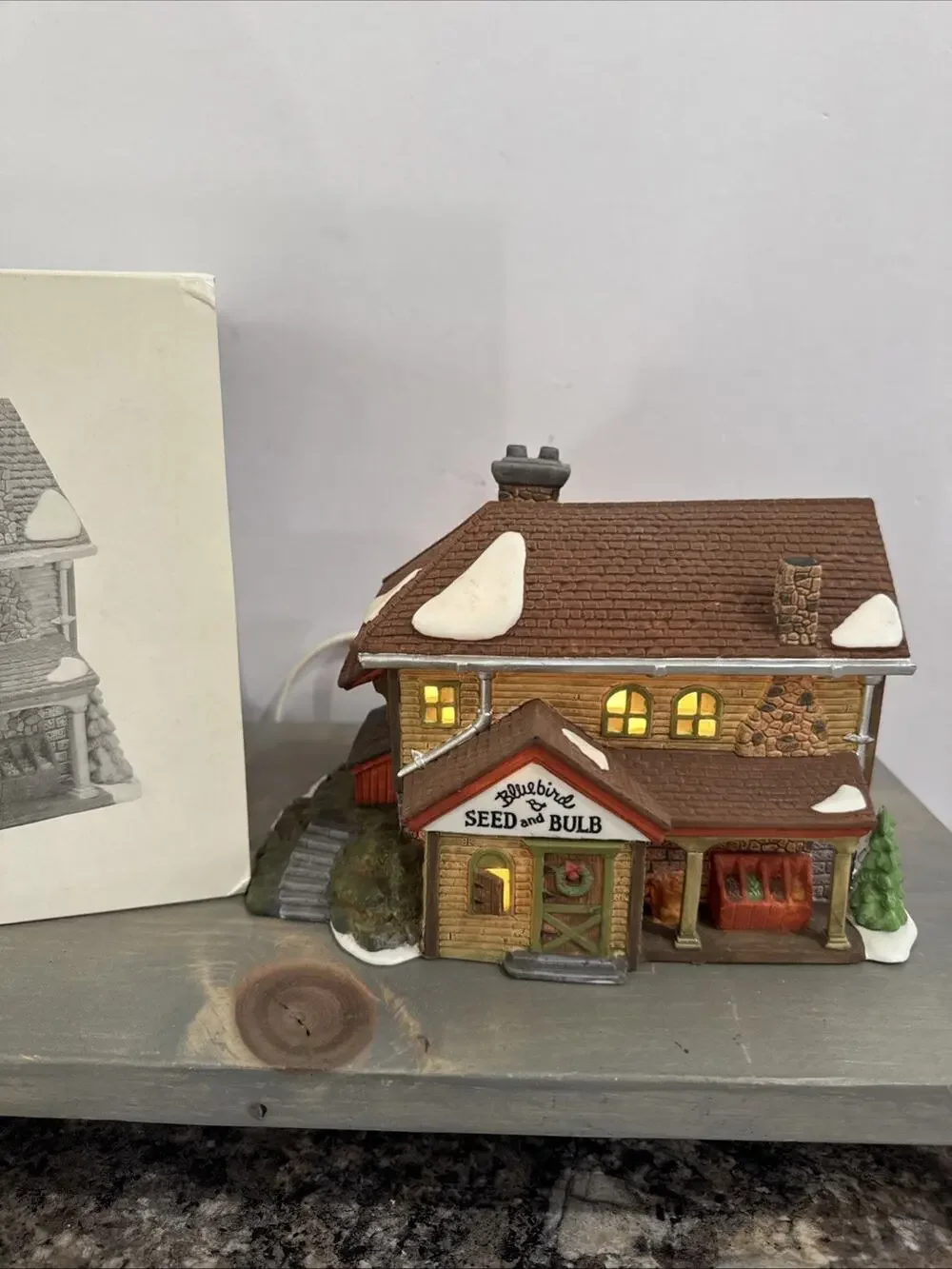 1992 Dept. 56 New England Village Heritage Coll. BLUEBIRD SEED & BULB Light/Box